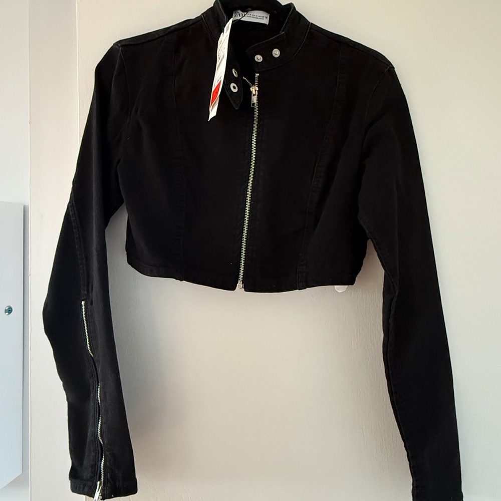 BRAND NEW WITH TAG ZARA CROPPED JACKET SIZE SMALL